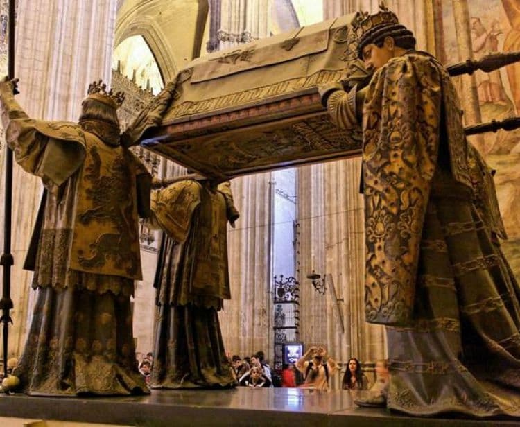 Visita oficial privada a la Catedral y la Giralda - Galería 3